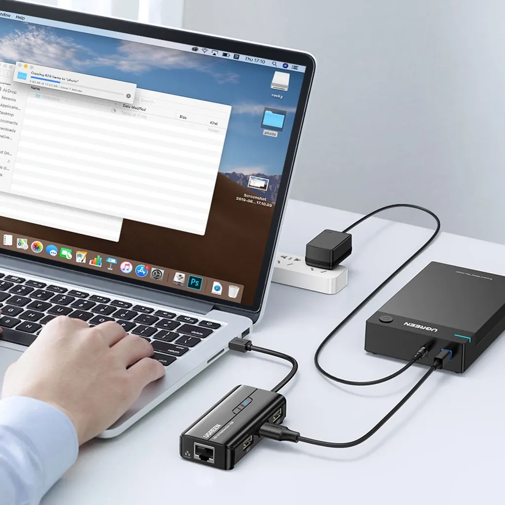 eng_pl_Ugreen-20264-RJ45-USB-A-10-100Mbps-HUB-3x-USB-A-2-0-network-adapter-black-153595_2.webp